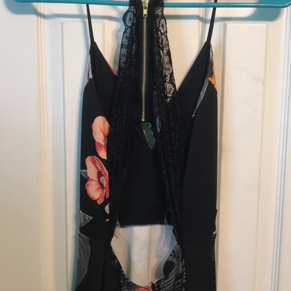 Charlotte Russe stretchy floral dress - Picture 2 of 3